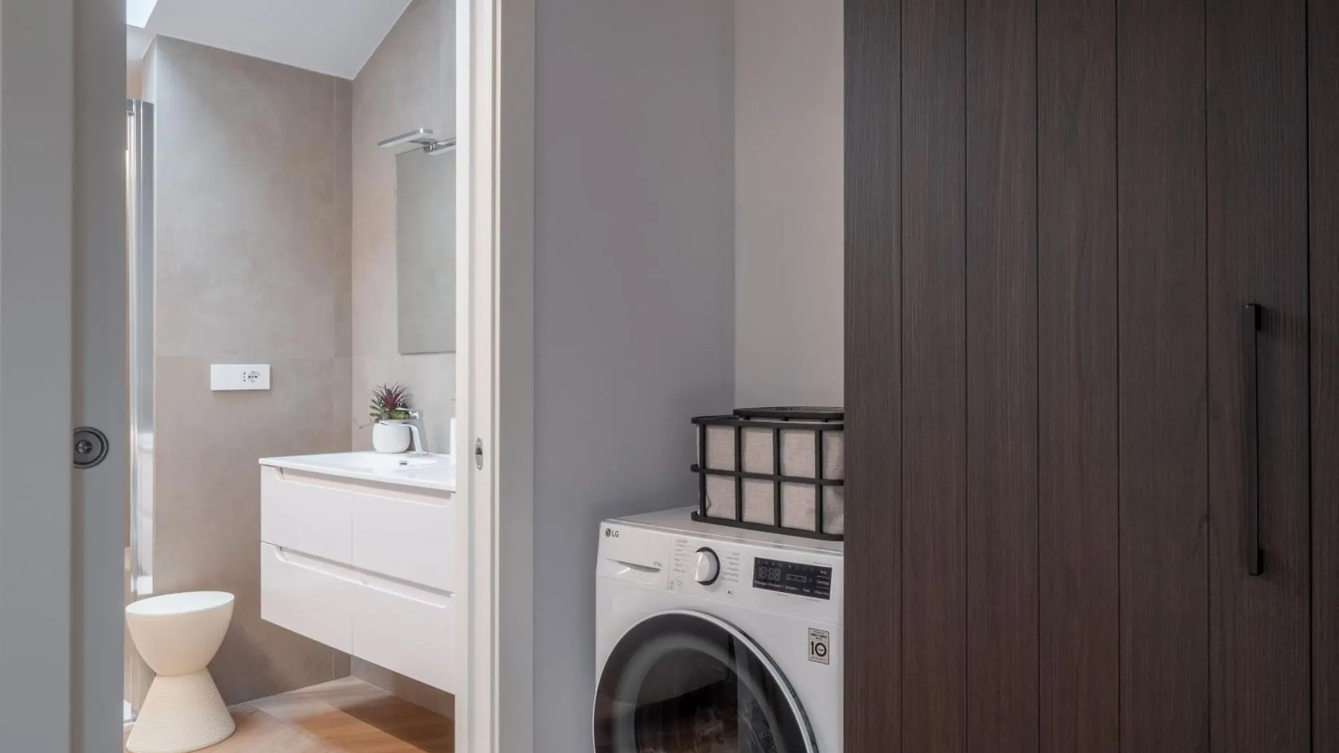 Appartamento Design Suite Su 2 Piani Via Della Spiga Milano