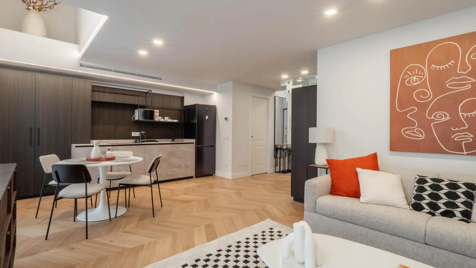 Design Suite Su 2 Piani Via Della Spiga location
